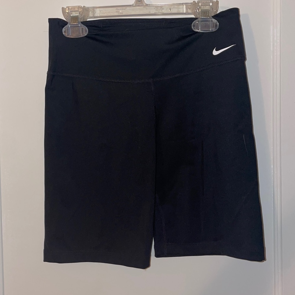 Nike 7” Dri Fit shorts size small